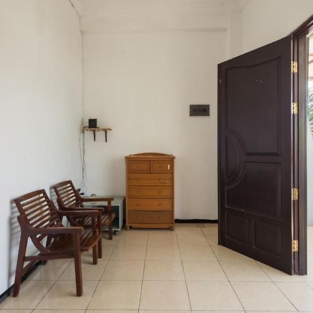 Reddoorz Near Widya Mandala University Surabaya Buitenkant foto